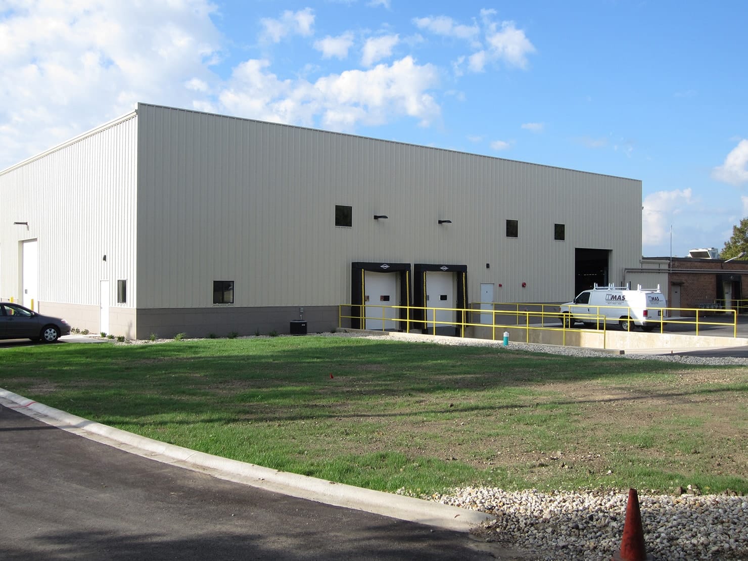 Distribution Center with Trucking Bays